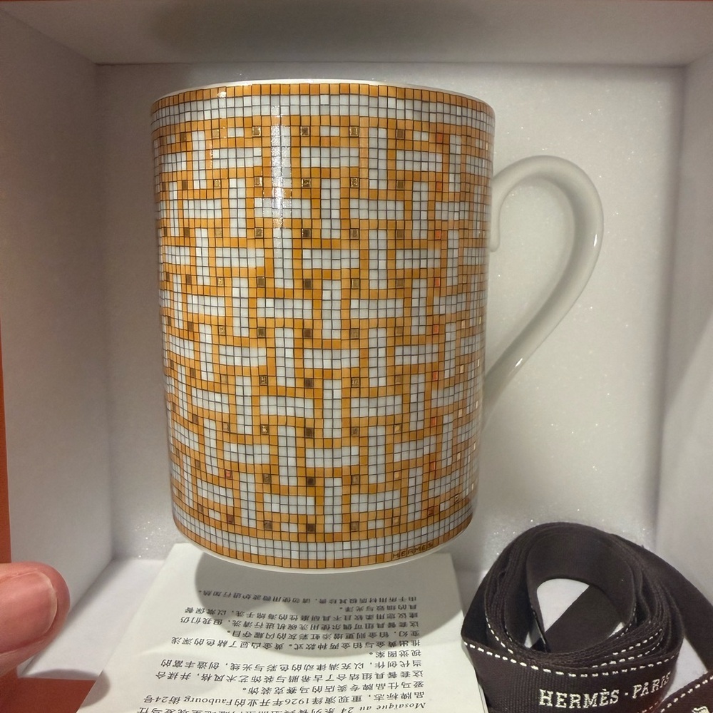 Hermes Orange and White Patterned Mug